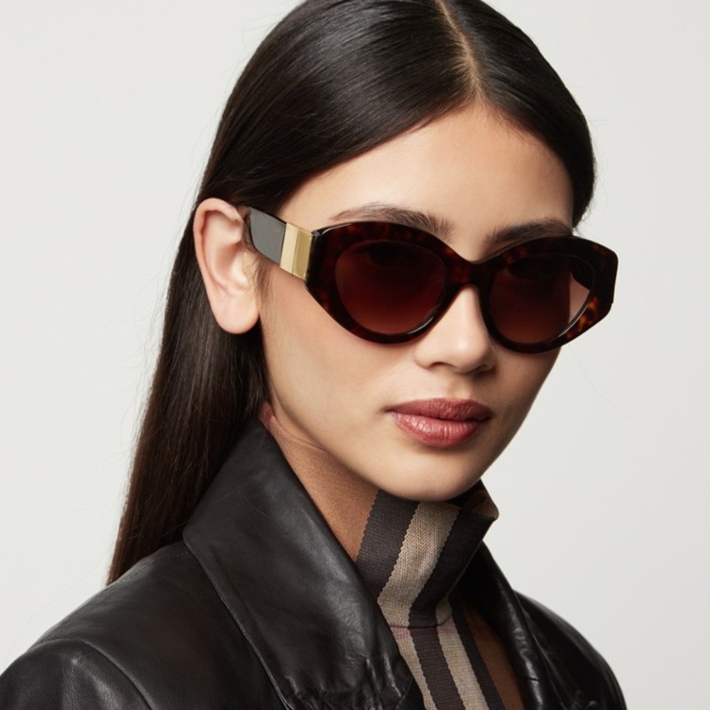 NEW BURBERRY BE4361 3002/13 WOMEN’S SUNGLASSES BURBERRY SOPHIA BE4361 300213 - Picture 1 of 13